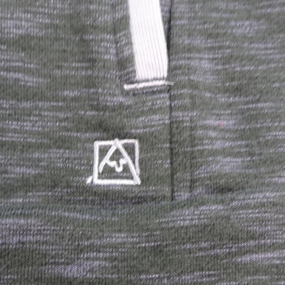 Avalanche Gray L/S Qtr Zip Pullover X-Large - Picture 3 of 6